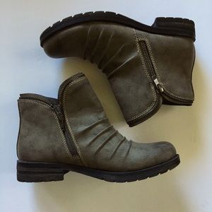 Natural Soul Ankle Boots